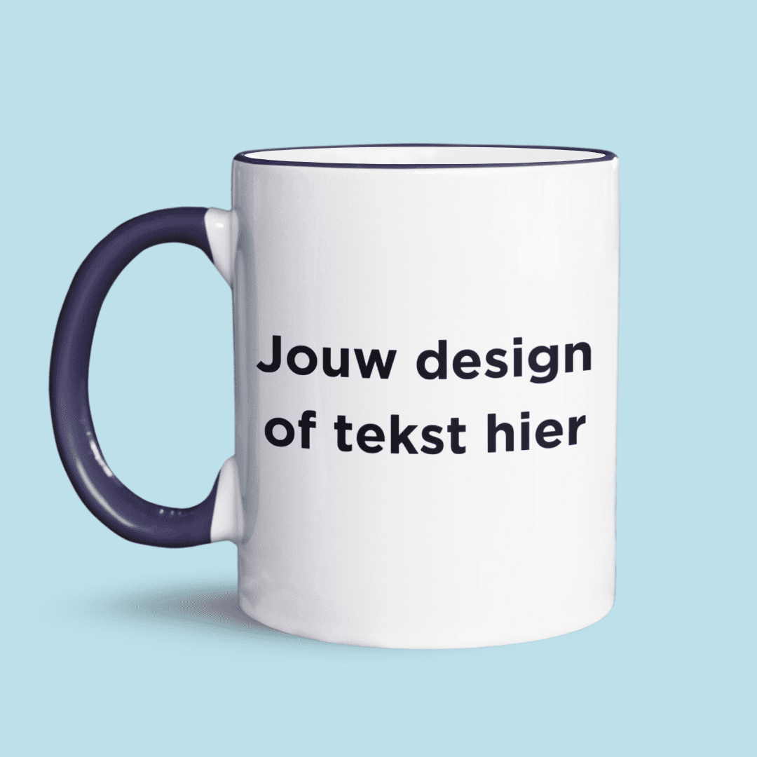 Eigen design mok randje en oortje donkerblauw nietmokken.nl met tekst
