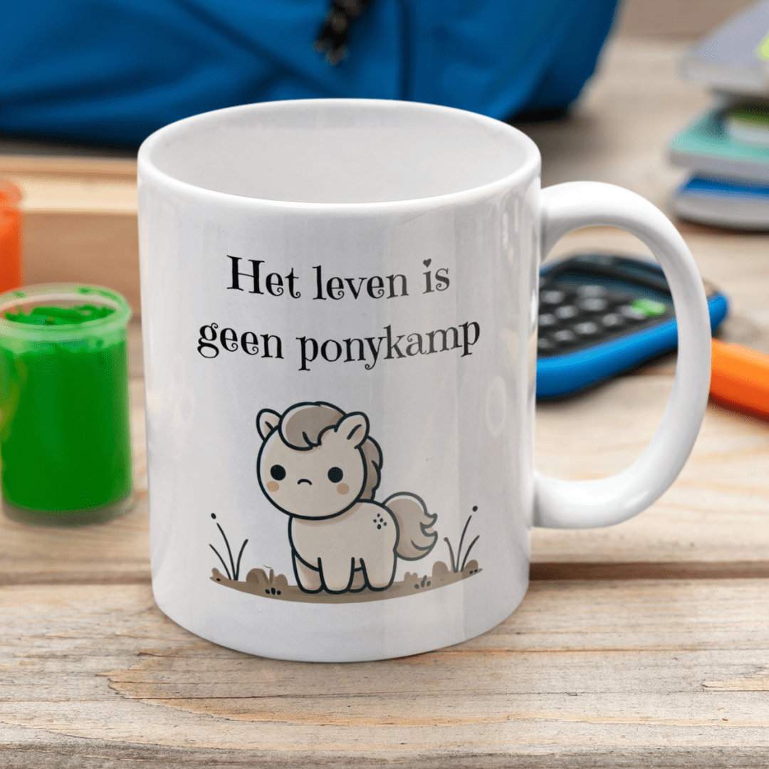 Het leven is geen ponykamp mok
